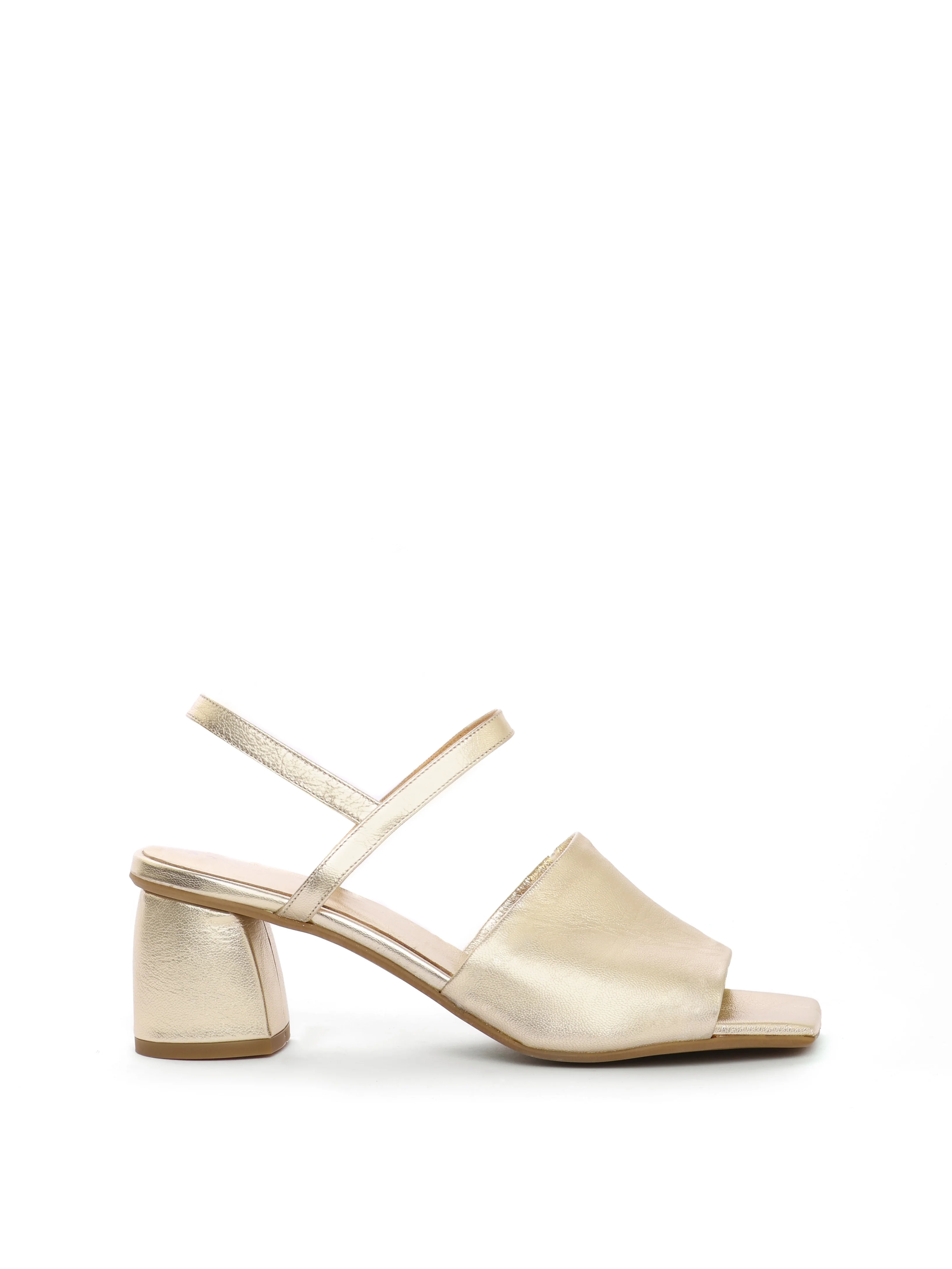 Best Women's Shoes for Narrow Feet